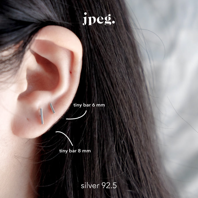 (Silver 925) tiny bar earring
