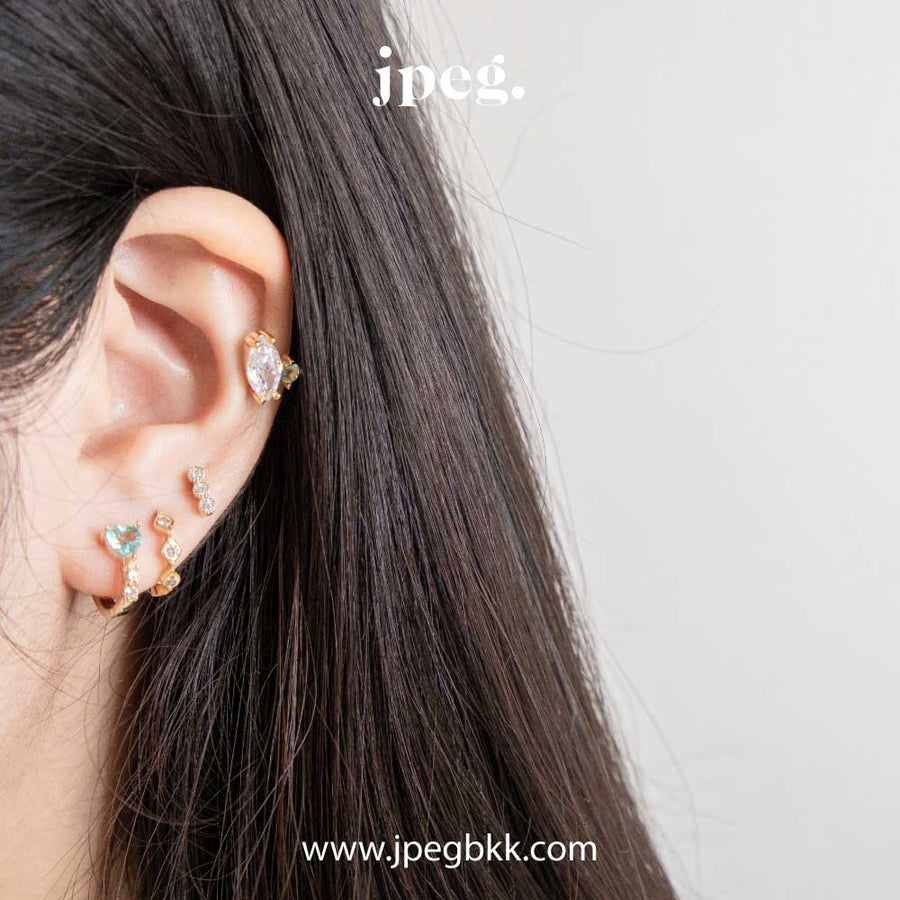 WHITE - mini three scoops earring (Brass+14K)