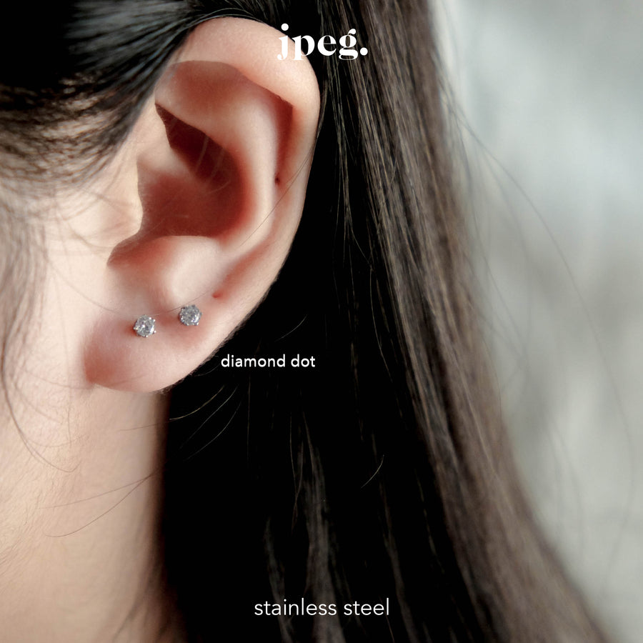 (stainless) diamond dot earring