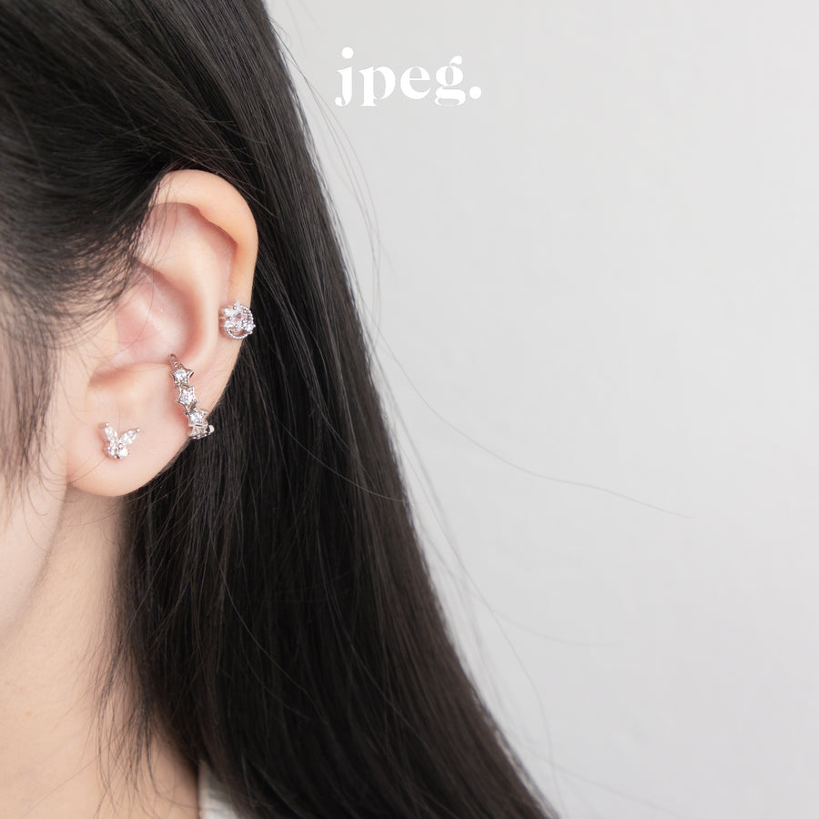 white - lune earring (Brass)