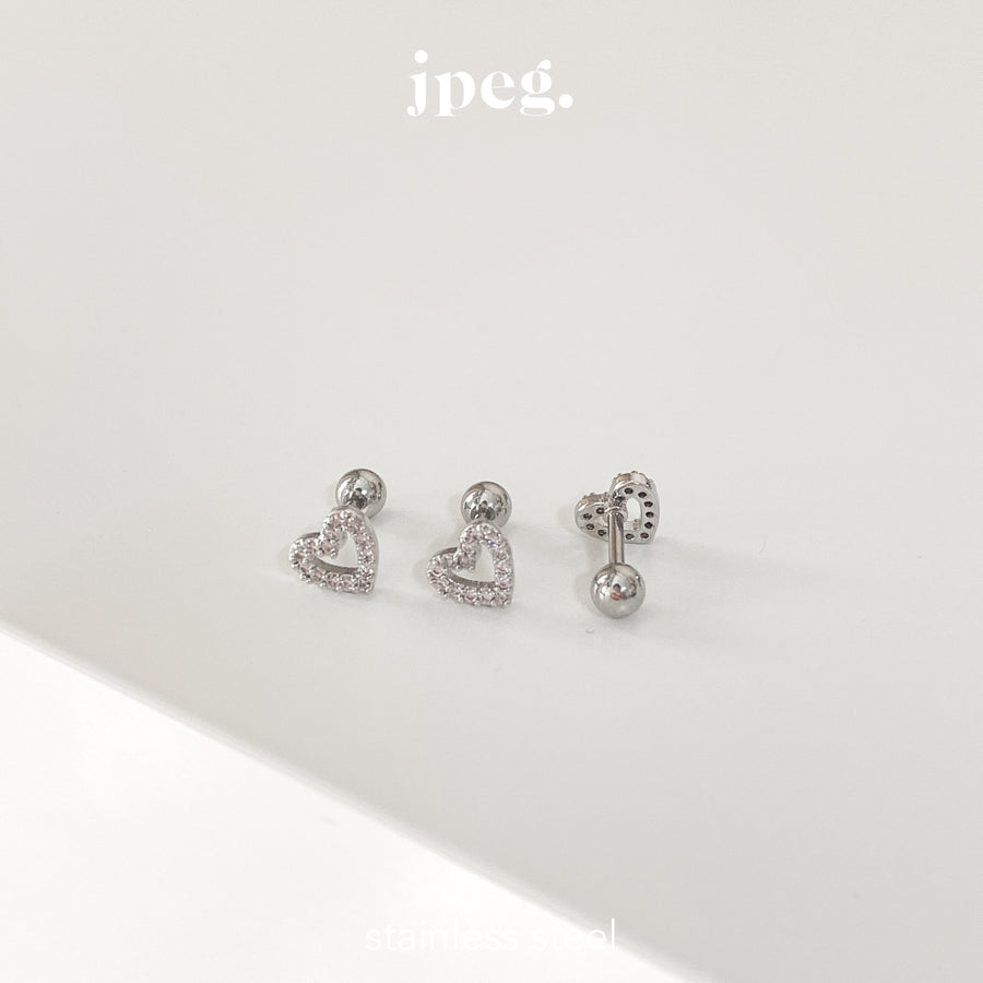 (stainless) line heart piercing