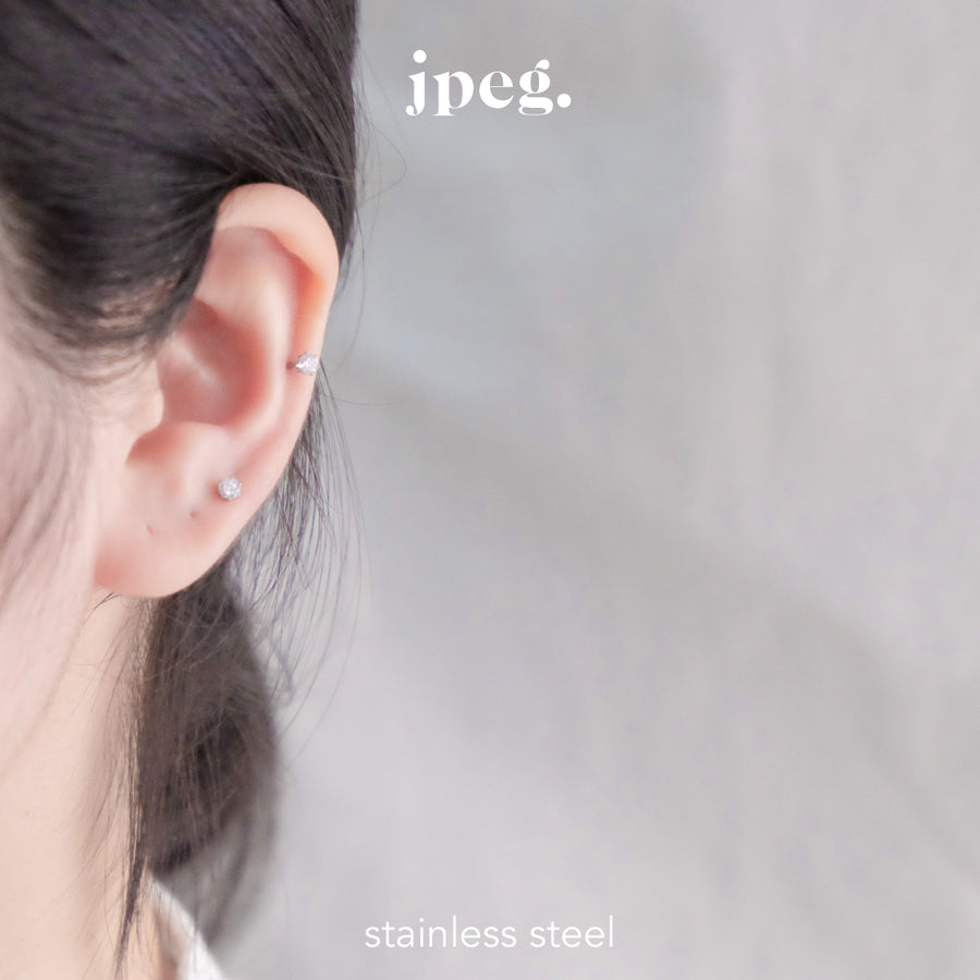 (stainless) diamond dot earring