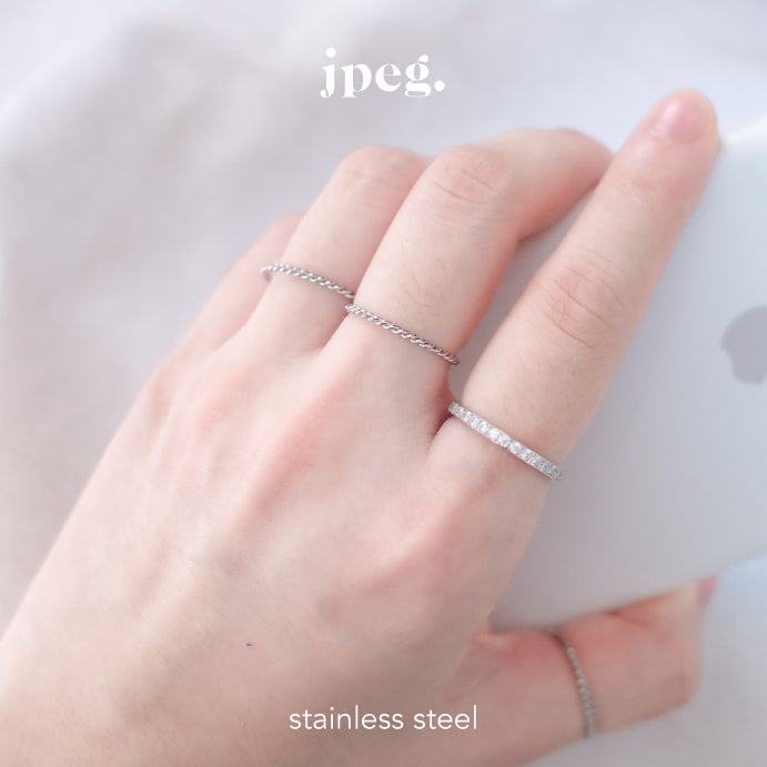 (stainless) tiny diamond ring